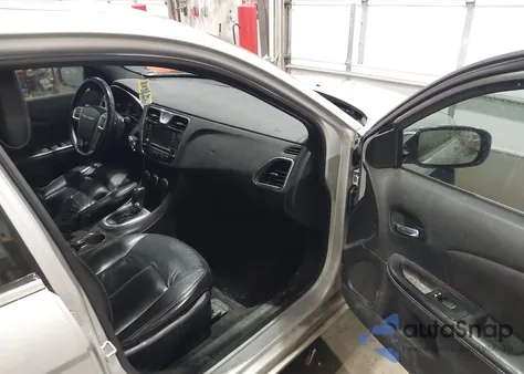 2012 Chrysler 200 Limited из США, поврежденный, VIN 1C3CCBCG2CN113212